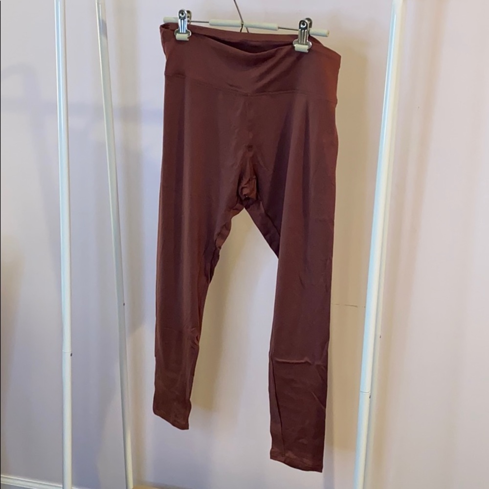 NWT express one eleven supersoft leggings mauve L